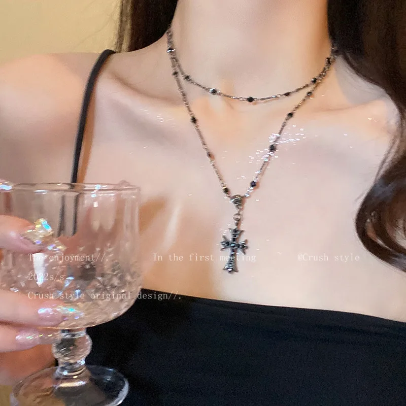 Fashion Sparkling Crystal Zircon Cross Pendant Necklace Ladies Girl Exquisite Zircon Thin Chain Necklace Teen Party Jewelry Gift