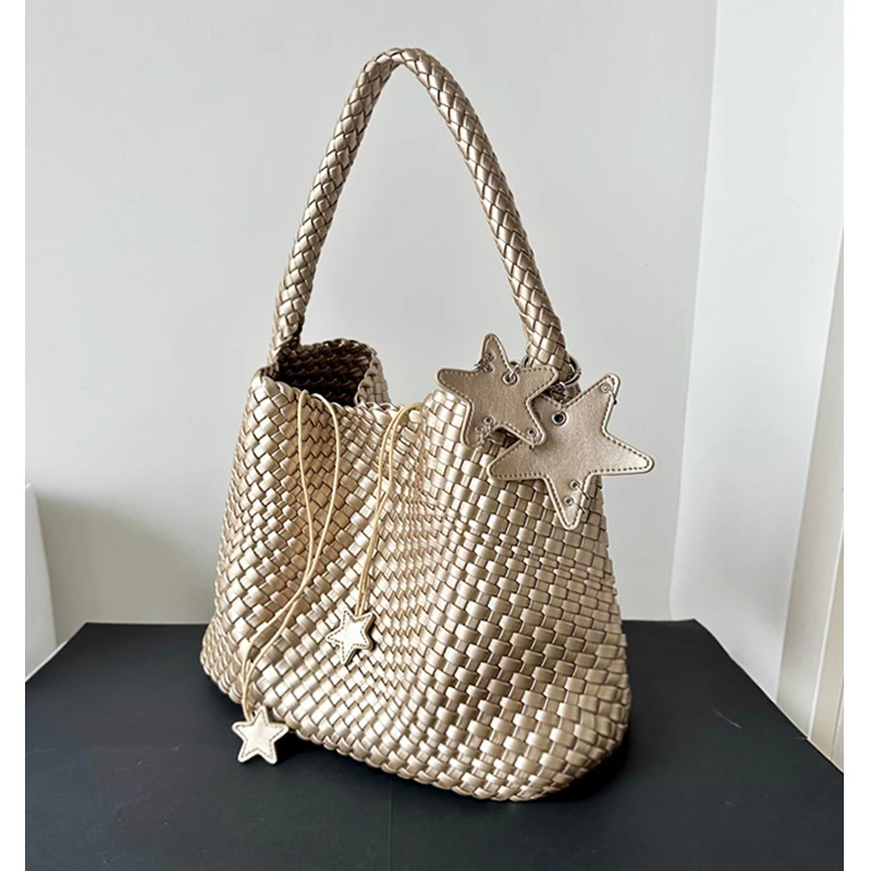 

high quality luxury Five-pointed star hand-woven champagne tote bag large-capacity single-shoulder handbag underarm bucket bag