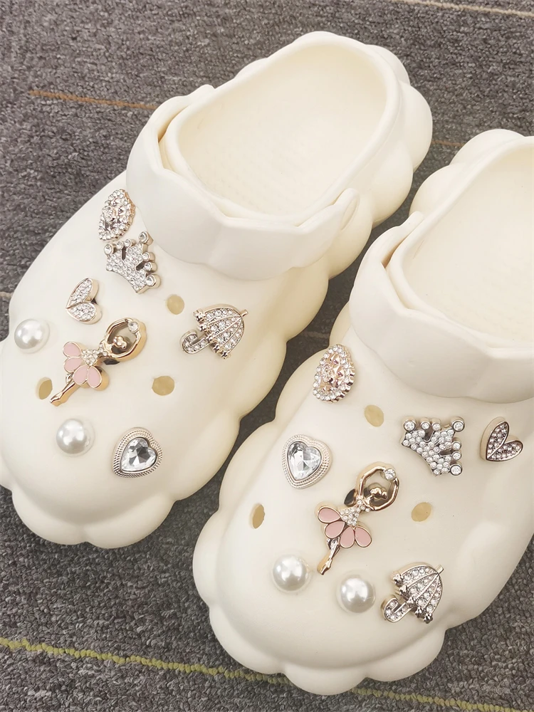 16PCS Ballett Mädchen Schuh Charms ABS Strass Schnalle Dekorationen DIY Bling Schmuck Kleine Clog Zubehör Fit Frauen Halloween geschenk – Detail 5