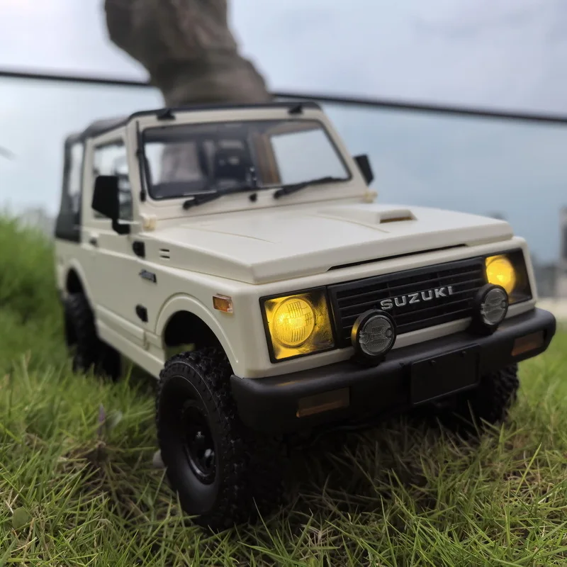 Wpl C74-1 1/10 Full Scale Jimny 4wd Climbing Simulation Climbing Remote Control Off Road Vehicle Open Top Edition Children'S Toy