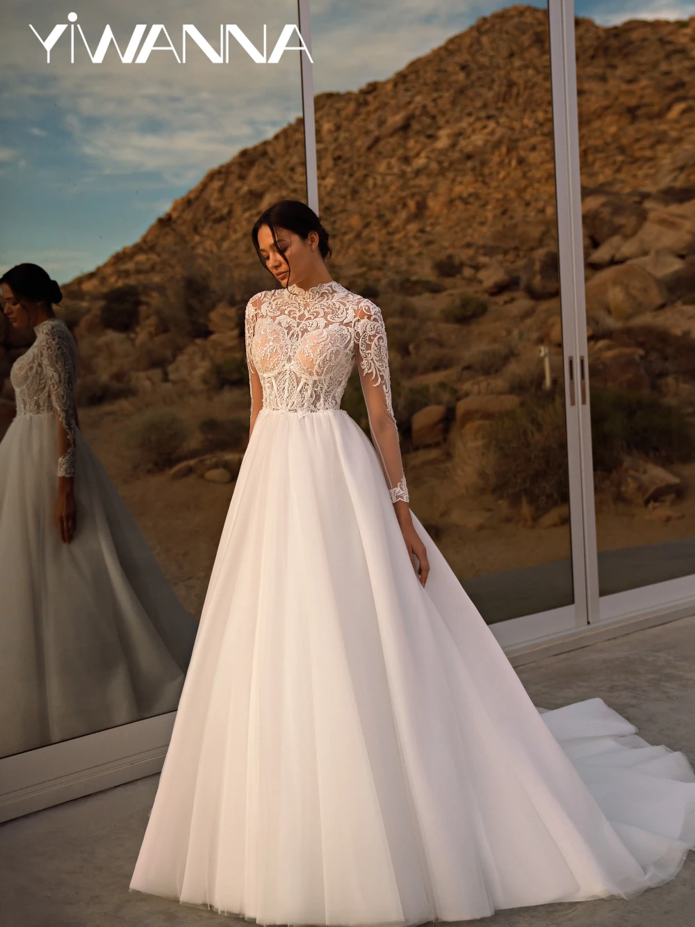

Exquisite Embroidery Beaded Appliques Wedding Dress High Collar Long Sleeve Bridal Gown Customized A-line Long Dresses For Bride