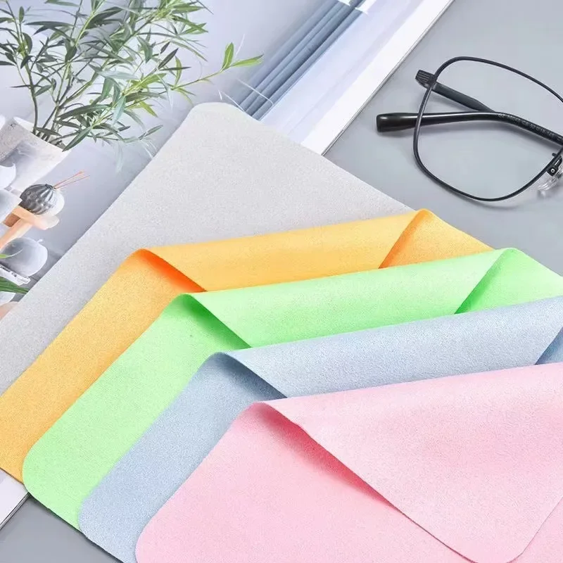 

5PCS Eyeglass Cleaning Cloth Microfiber Adaptable For Screens Lenses Nylon Or Polaroid Glasses 15*18cm Random Color