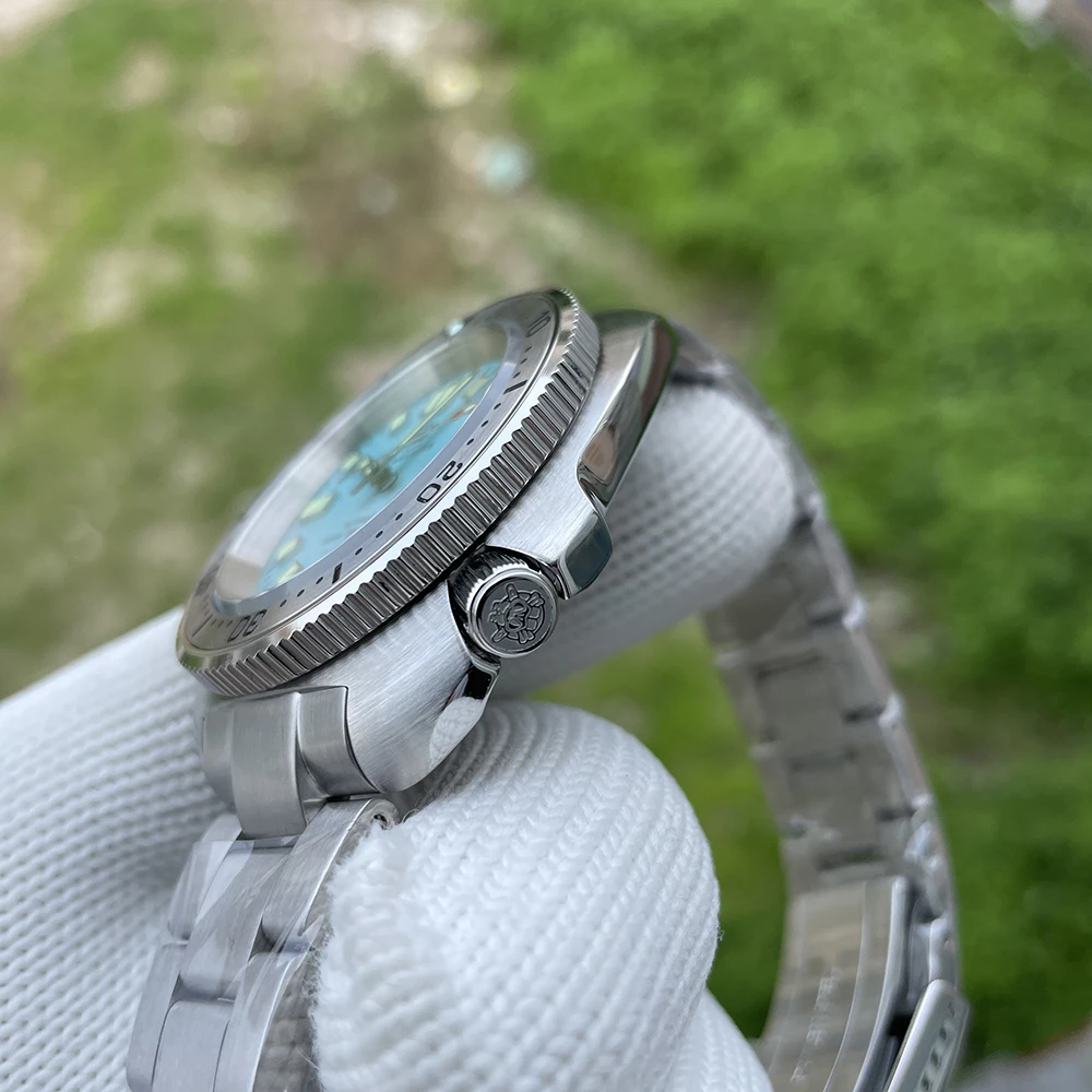 STEELDIVE Men Diver Watch 43.8mm Turtle Automatic Mechanical Wristwatch 20ATM Waterproof C3 Luminous Sapphire NH35 Steel Bezel