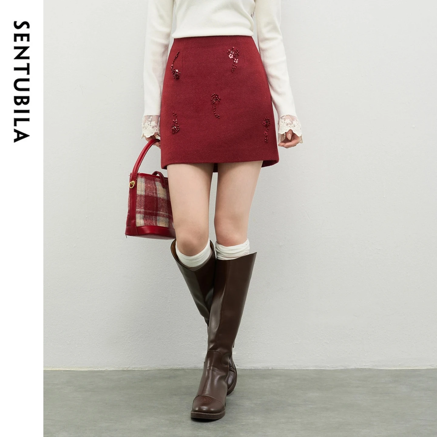 

SENTUBILA New Year Red Skirt for Women 2025 Commute Wool Blend Beading Warm Short Skirt Winter Luxury Women's Clothing 154QF6296