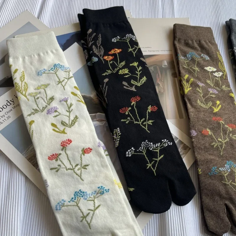 Elegant Retro Cute Combed Cotton Split Toe Woman Socks Plant Floral Patterns Soft Two-Toed Japanese Harajuku Women\'s Tabi Sox