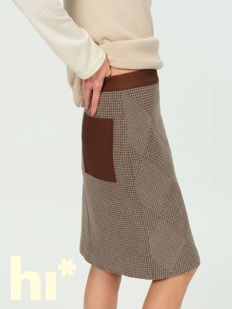 

Юбка миди Haiku Qualiade из хлопка с ретро-текстурой, пэчворком и ромбовидным узором, прямого кроя, с ярким принтом