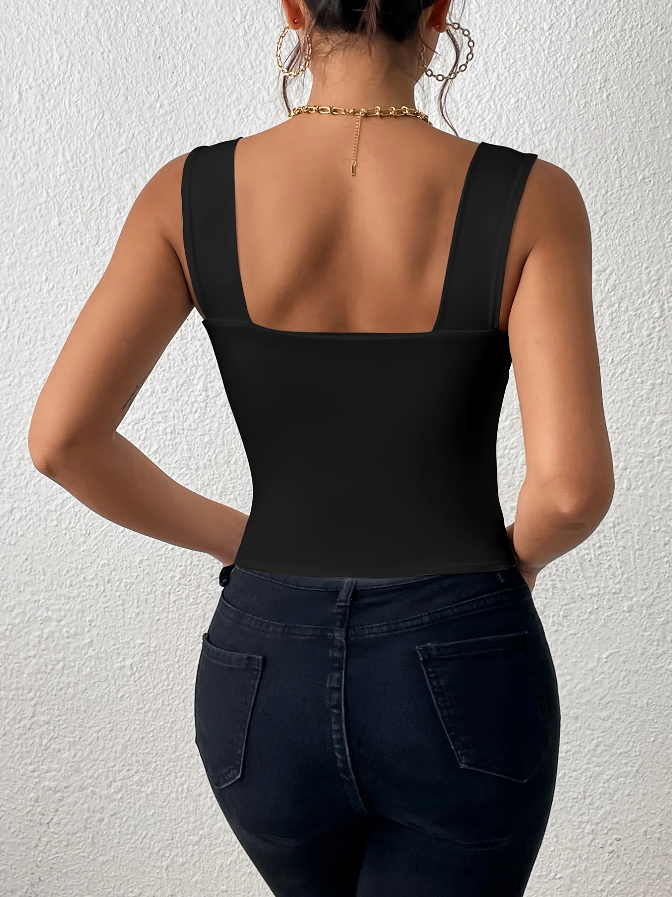 Womens Classic Solid Crop Tank Top - Stretchy Sleeveless & Flattering - Versatile Everyday Wardrobe Staple for a Chic Summer