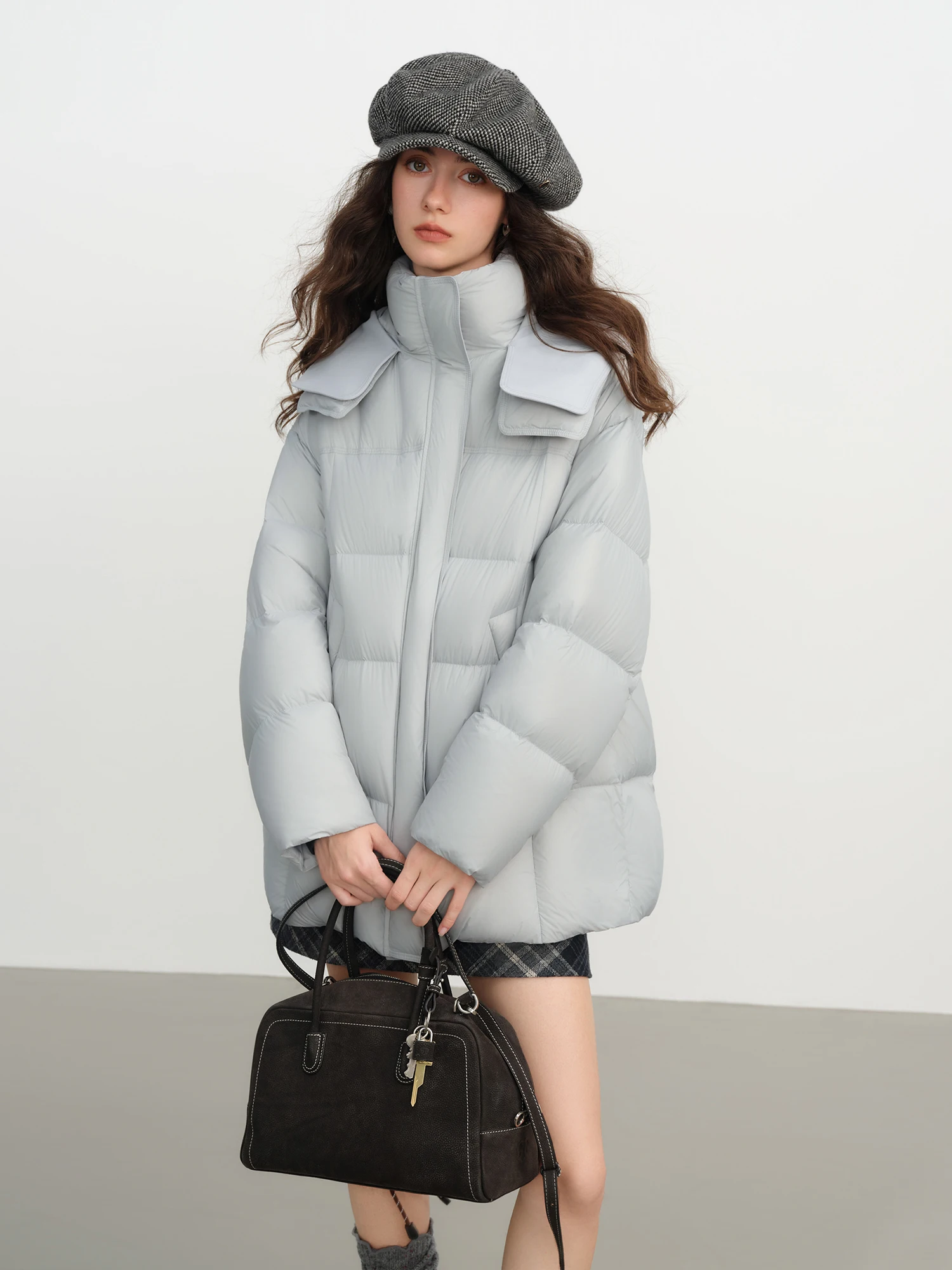 FSLE Winter 2025 Women's Oversized Puffer Jacket - Short Hooded Down Coat 90% White Duck Down Fill for Casual Comfort and Warmth