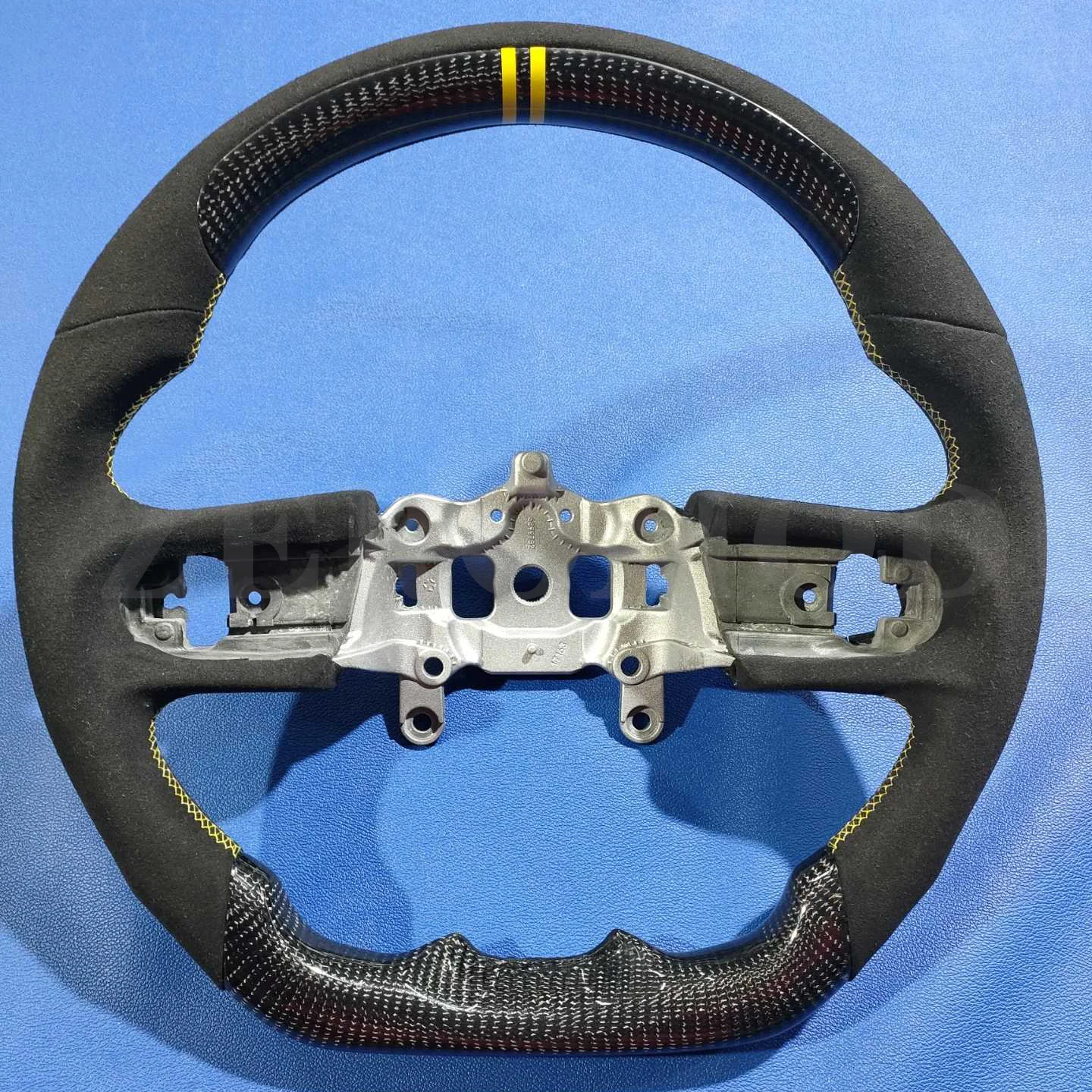 Carbon Fiber Car Steering Wheel Perforated Leather For Jeep Wrangler JL 2018-2019 Models Sport Wheel