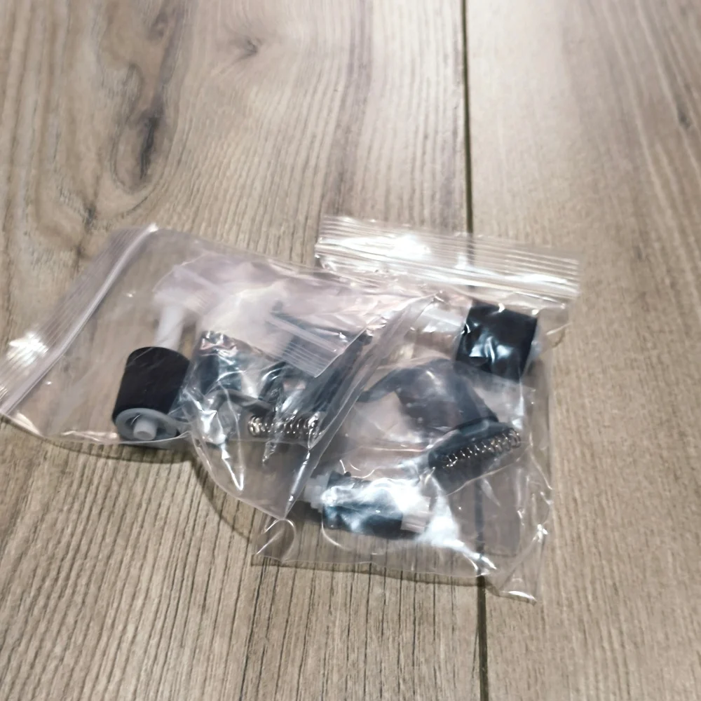 

1X CB780-80008 CB780-60032 RM2-1179-000 Разделительная накладка ролика захвата ADF для HP M1132 M1136 M1210 M1212 M1213 M1214 M1216 M1217