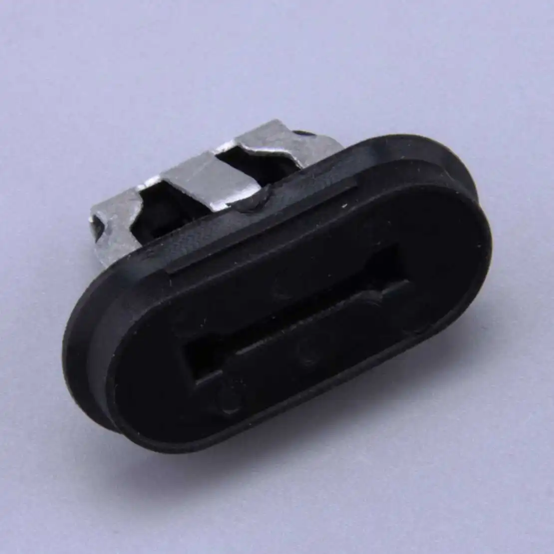 Side Skirt Rocker Molding Panel Carrier Bracket Clip Buckle 1110167-00-A fit for Tesla Model 3 2017 2018 2019 2020-2022