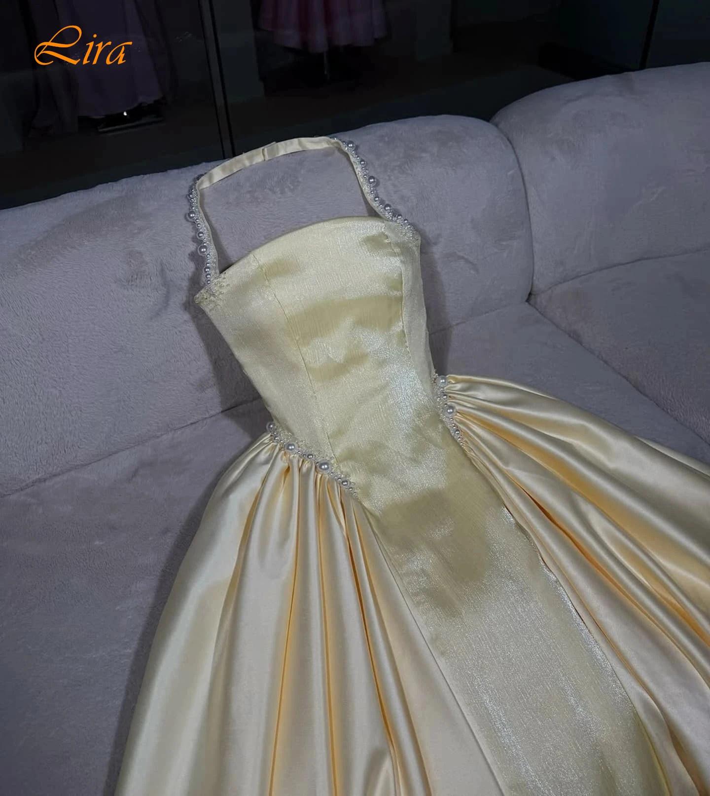 

Customized A-Line Halter Elegant Fashion Formal Evening Dress and High Quality Celebrity Gowns Delicate Bespoke Occasion Gowns