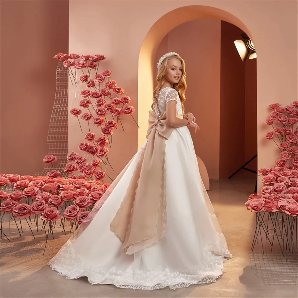 

Luxury Customized Flower Girl Wedding Dress Satin Appliques Lace With Bow Belt Kids Birthday Party Gown First Communion Dress