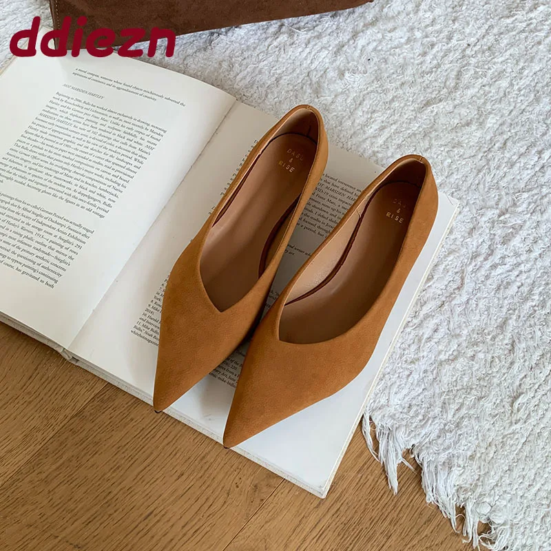 2025 mode Flock Frauen Pumpen Rutschen Schuhe Flach Weiblichen Niedrigen Ferse Schuhe Spitz Elegante Damen Schuhe Mit Hohen Absätzen