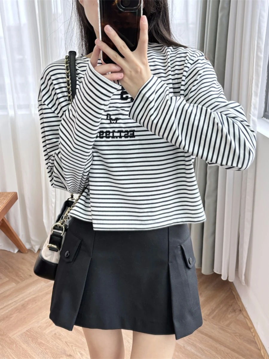 

Embroidered long sleeved T-shirt round neck casual cotton loose striped fashionable M Home 2024 early autumn new item