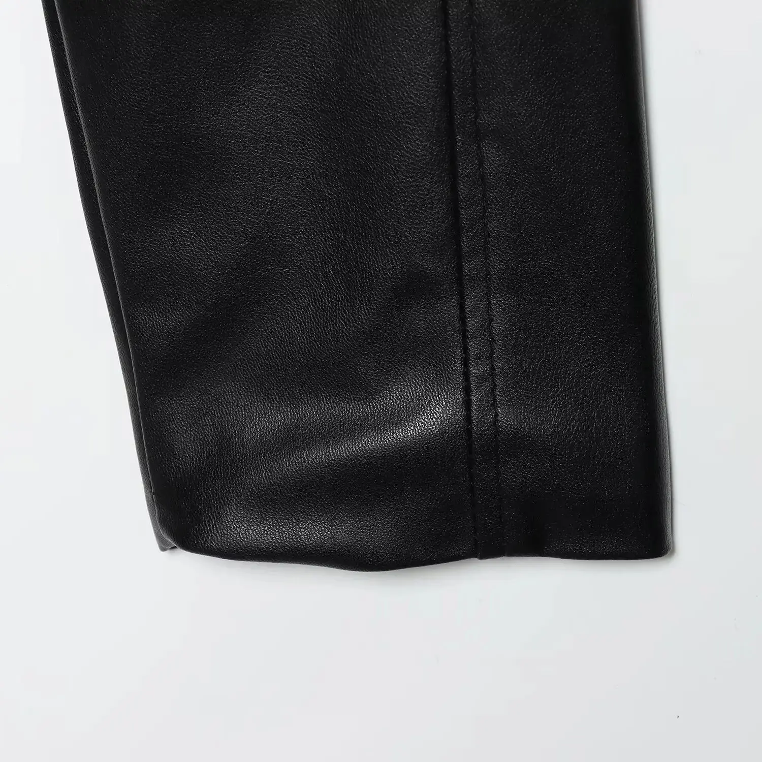 DiYiG امرأة 2025 الخريف موضة جديدة تقليد الجلود تأثير سترة الرجعية طويلة الأكمام جوكر حزام سترة ملابس خارجية Mujer