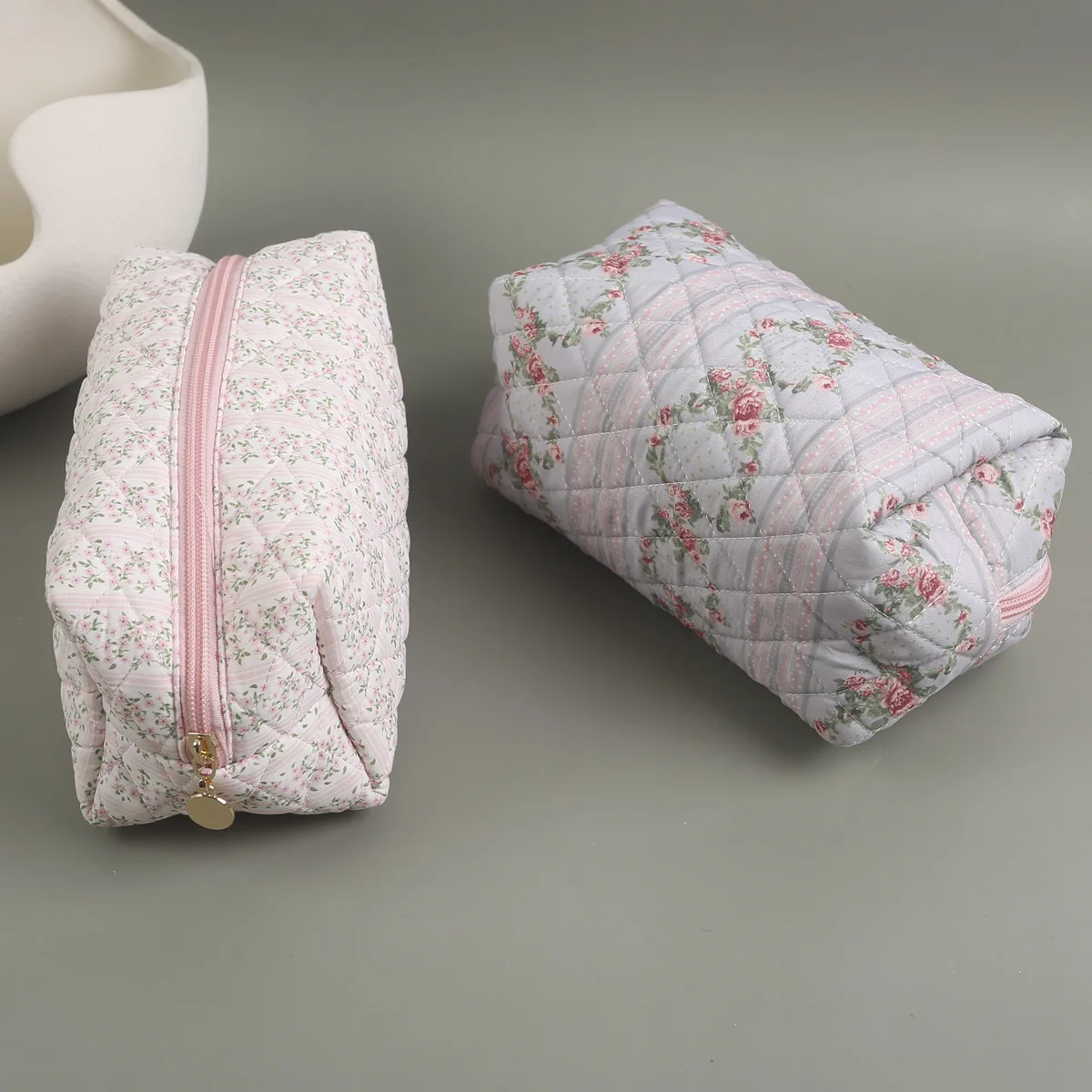 Fragmented Makeup Bag Travel Skincare Products Zipper Bag Wash Bag Small Fresh Cosmetics Storage Bag Cosmetic Bag Accessory