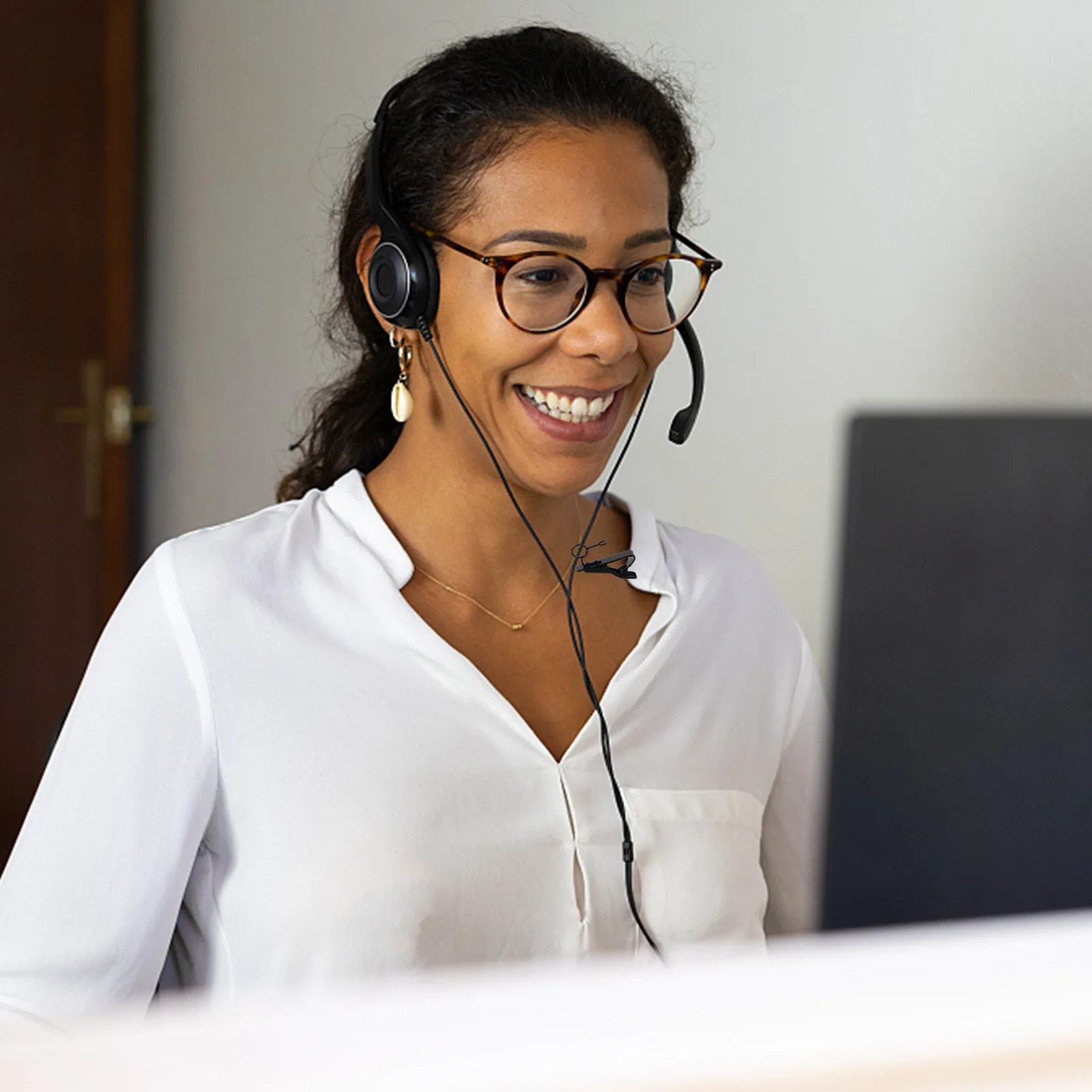 

10Pcs Durable Mic Collar Clip Strong Wire Clips Easy to Carry Lightweight Microphone Accessories for Lavalier Mic Holder