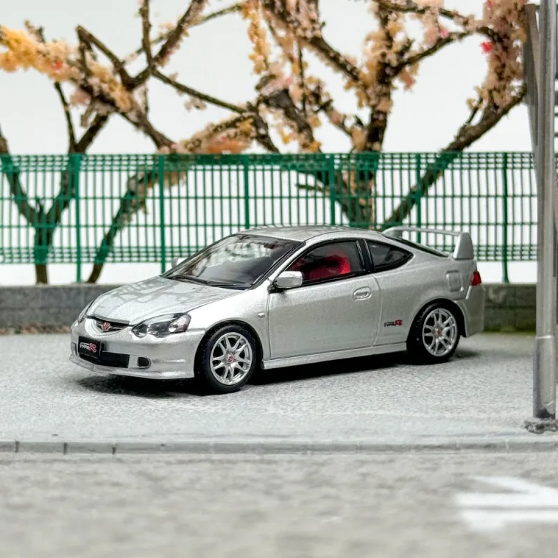 LCD ダイキャスト 1/64 スケール ホンダ合金モデルカー ホンダ インテグラ タイプ R DC5 シルバー プレイビークル おもちゃ 男の子向けギフト オリジナルボックス