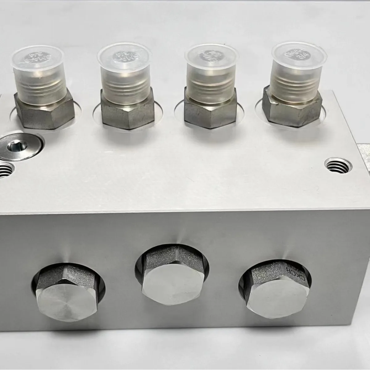 ZD-CKCB-XCN Side Shift Valve Assembly for Cascade Soft Bale Clamp Forklift Attachment