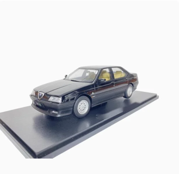 Original 1/18 nova chegada preço especial metal fundido italiano 164 q4 modelo vintage móveis exibição coleção brinquedos crianças