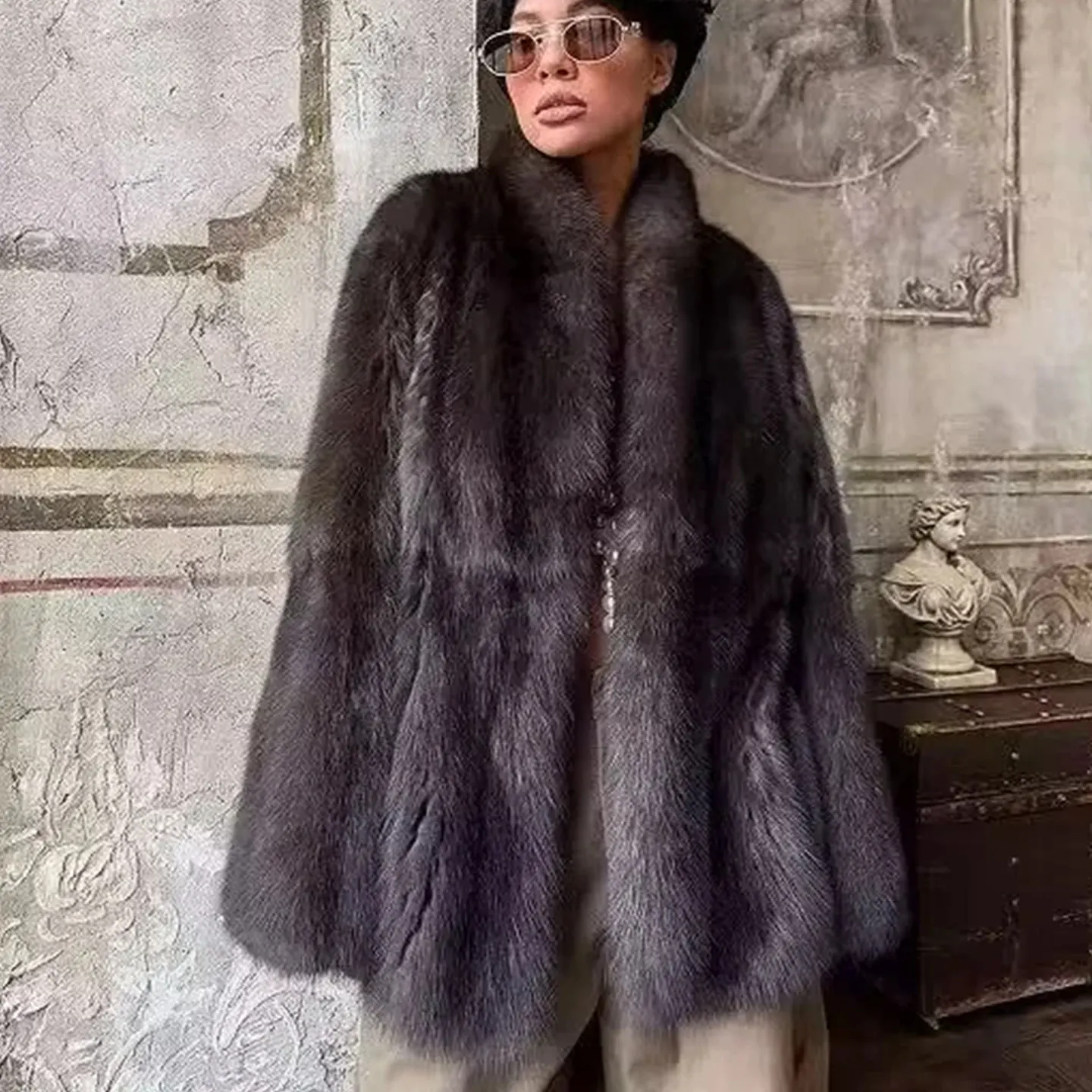 Invierno nuevo mujer Simple botón cálido decorado efecto piel Artificial largo cuello Sve abrigo de longitud media