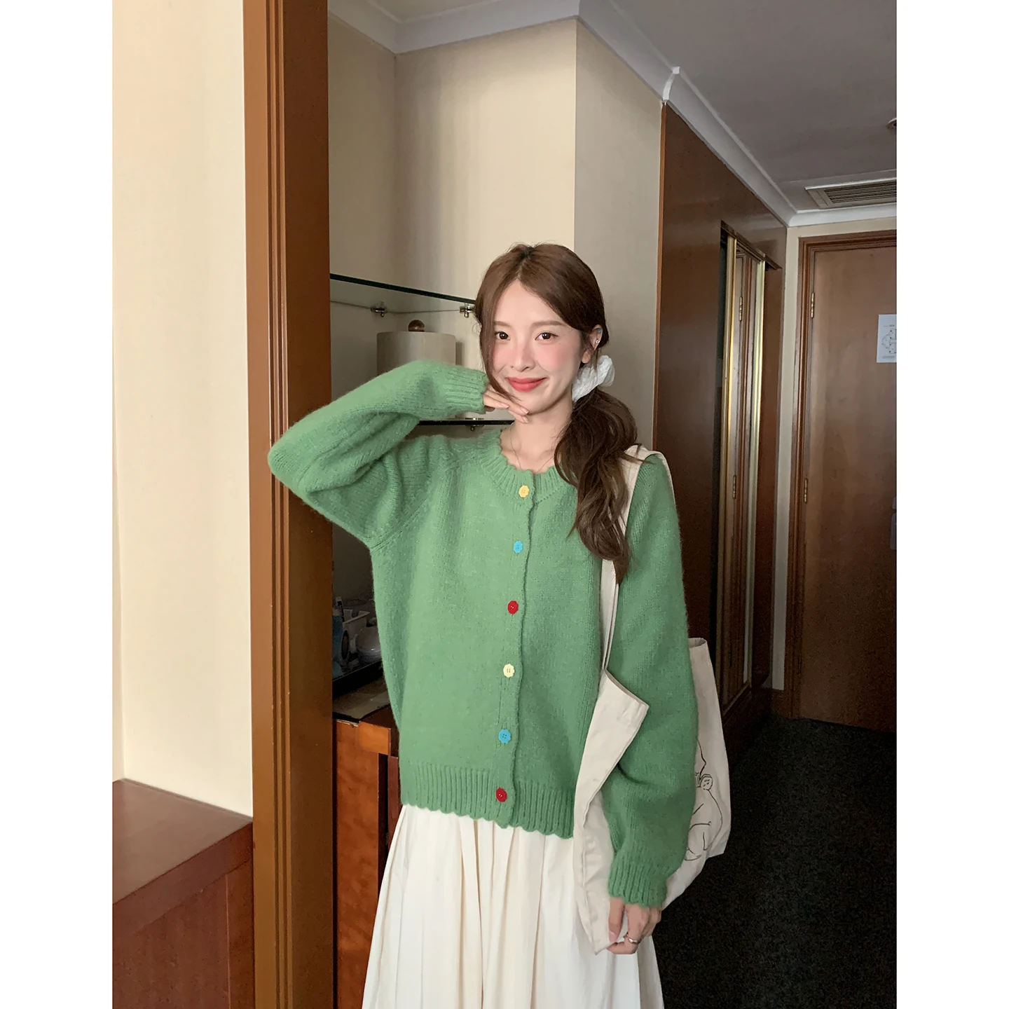 محبوك سترة المرأة بالأزرار جديد طويل الأكمام س الرقبة الصلبة متماسكة سترة سترة المرأة بلايز تريكو Sueters De Mujer Q1564 #3