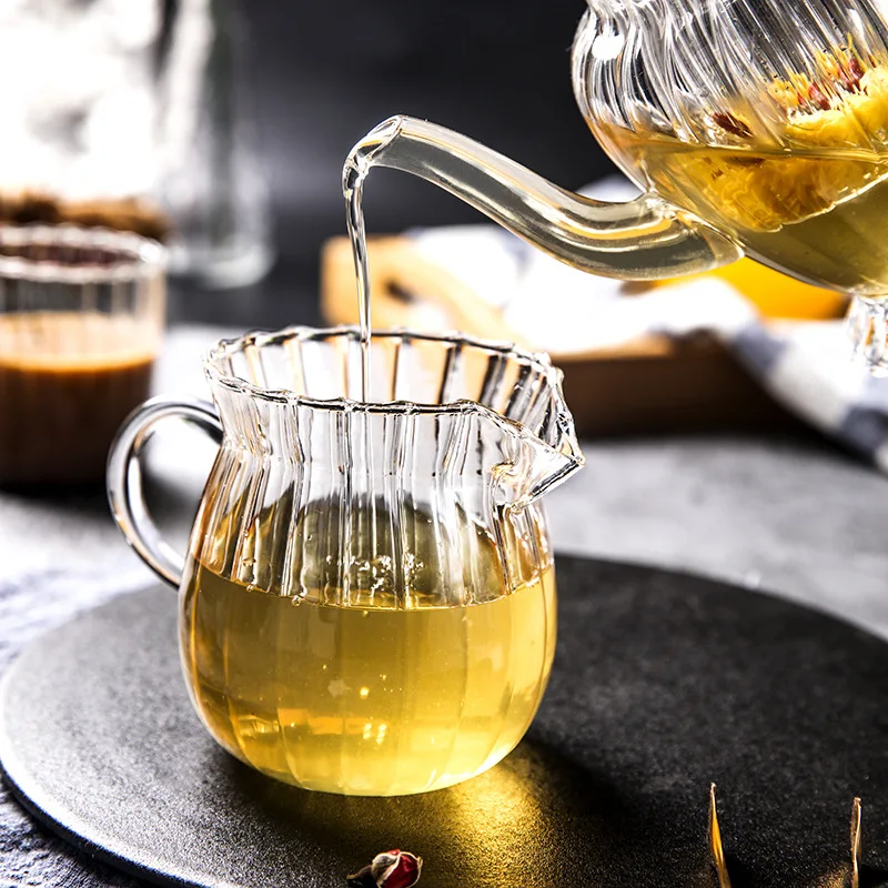 

Creative Glass Large Fair Cup, Tea Filter, Tea Dispenser Kung Fu Tea Set Accessories, Small Milk Cup, Coffee Accessories