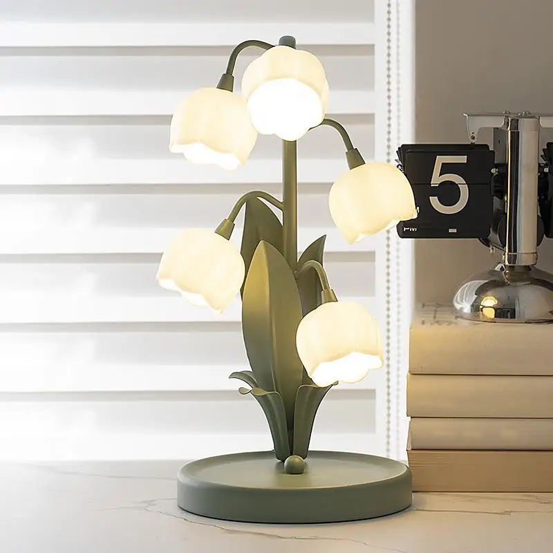 

Flower Lily Table Lamp Nordic Romantic Bedside Night Light with Standing Base Glass Cover Indoor Decorative Lighting for Room