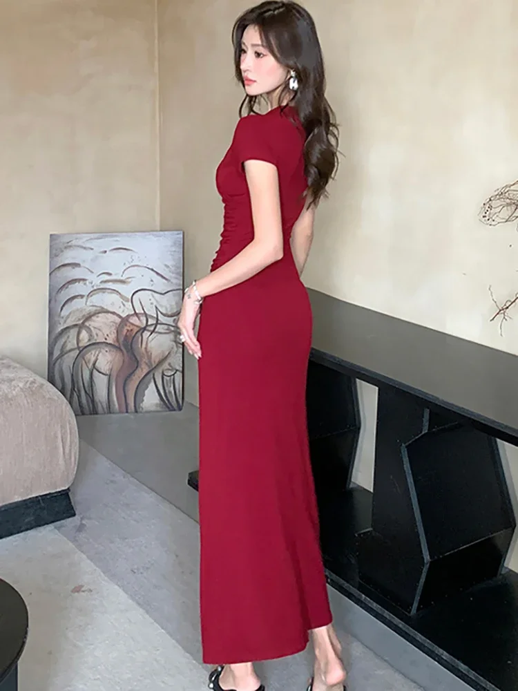 Robe de soirée plissée, moulante, fente latérale, Sexy, Vintage coréen, élégante, rouge, manches courtes, col en v, luxe, Maxi, été, 2025