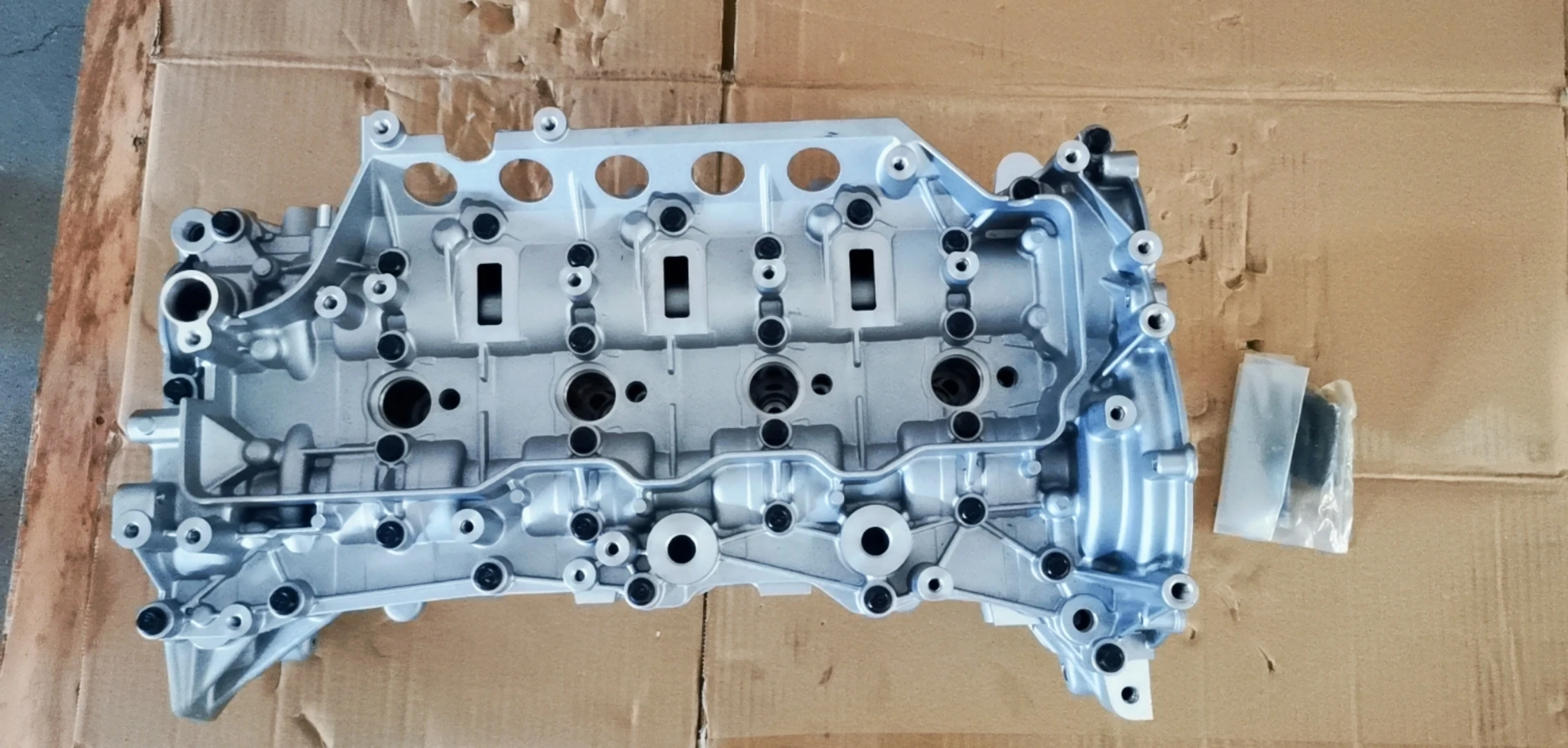 New Megane III Coupe 908526 Code M9T Cylinder Head Assembly