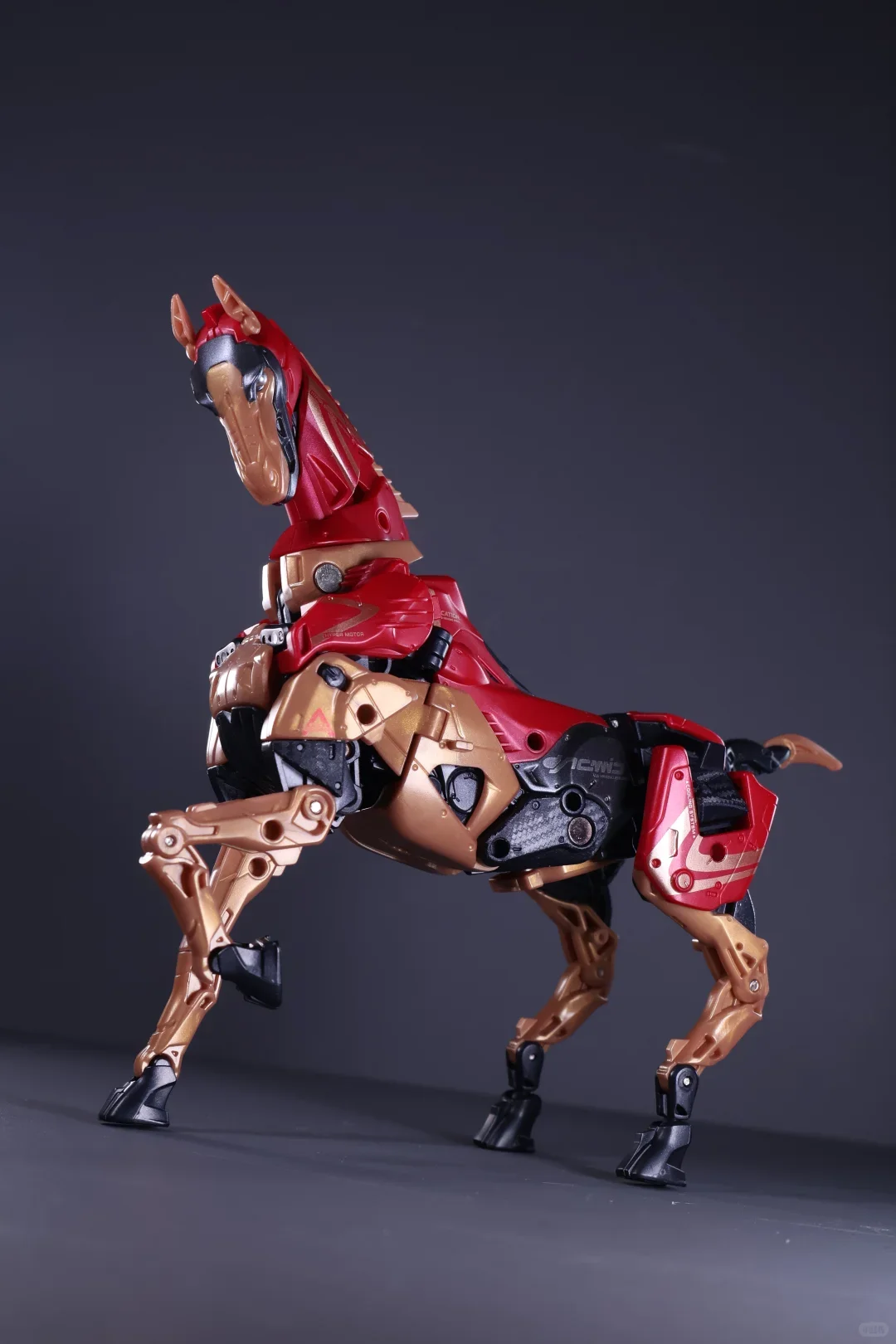 52TOYS Beastbox BB-75 GODSPEED Figurine d'action transformable Cheval, Modèles du 2026 Année du Cheval, Jouets de collection