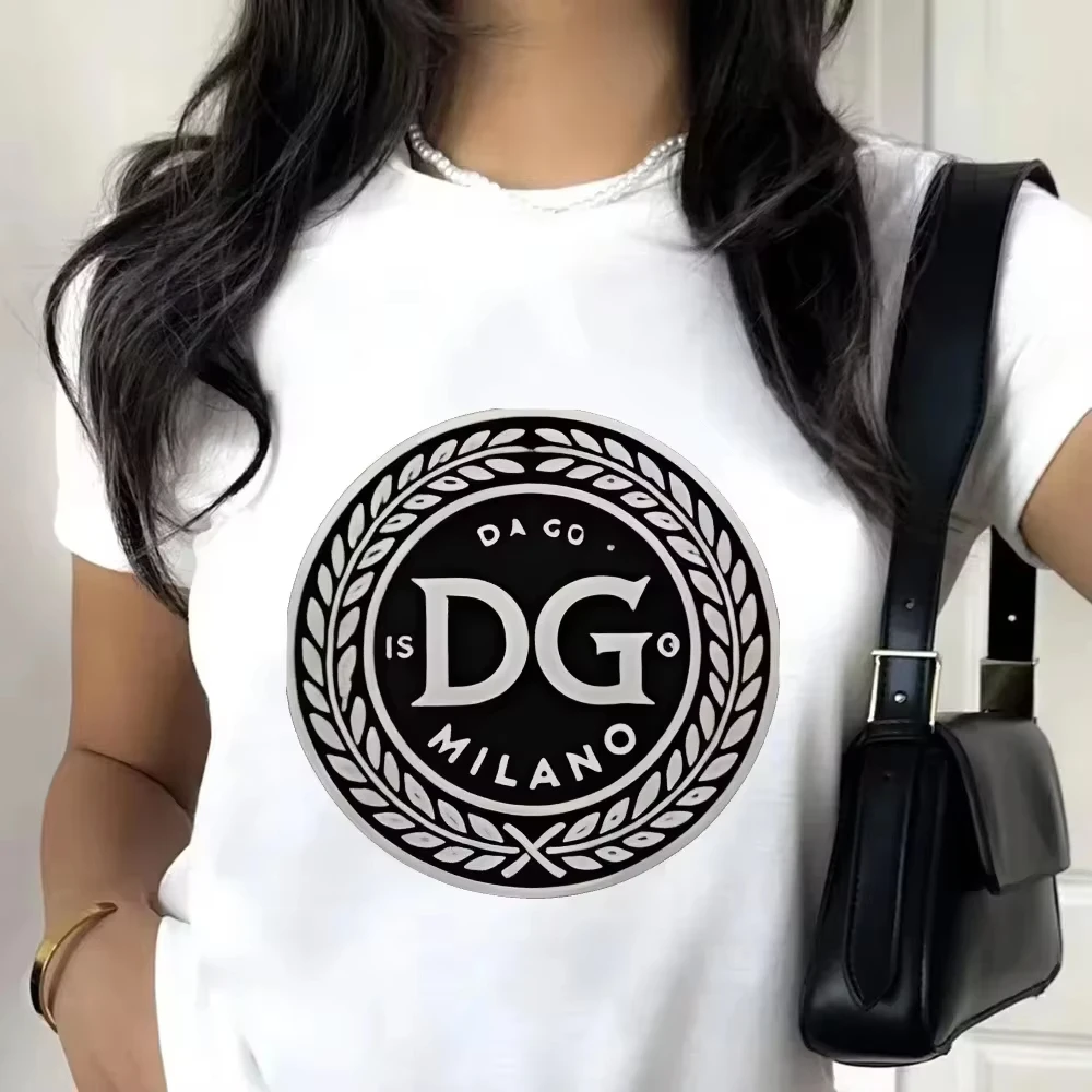 2025 جديد D-G المرأة التي شيرت قصيرة الأكمام القطن تي شيرت عالية الجودة الفاخرة العلامة التجارية تي شيرت الرجال والنساء الشارع الشهير Y2k الصيف