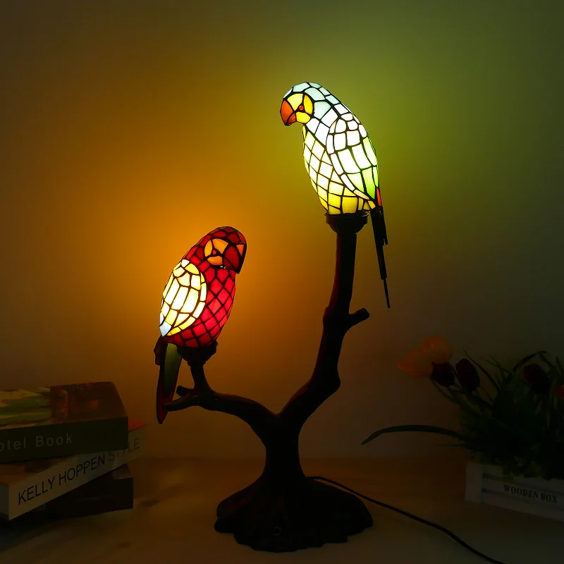 

Butterfly Modern Desk Lamp, Resin Base E14LED Base Bedroom, Bedside Lamp Children, Eye Protection Desk Lamp