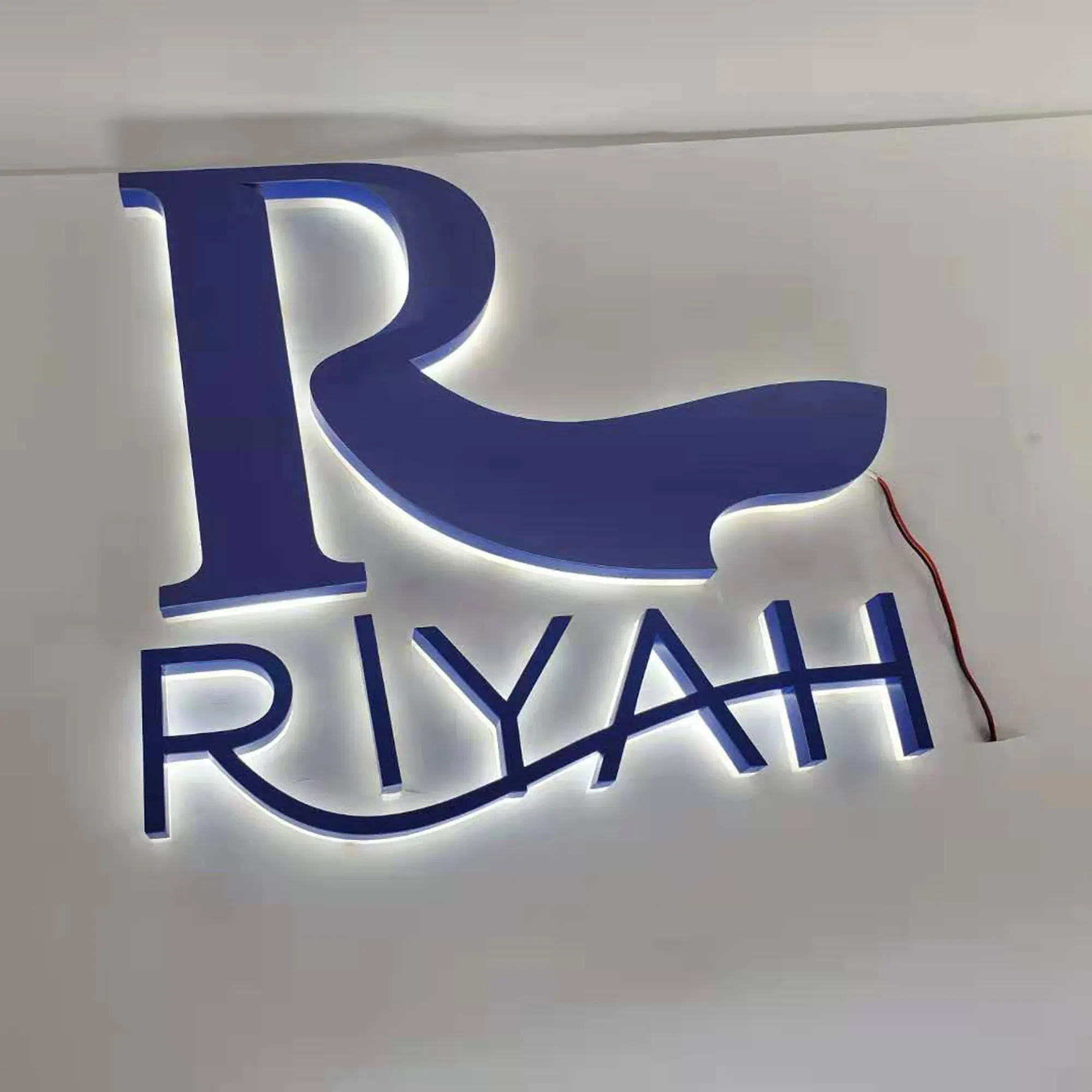 

Advertising Illuminated Interior Backlit Commercial Signs Matte Face Channel Letters Sign 3D Acrylic LED Light Signs