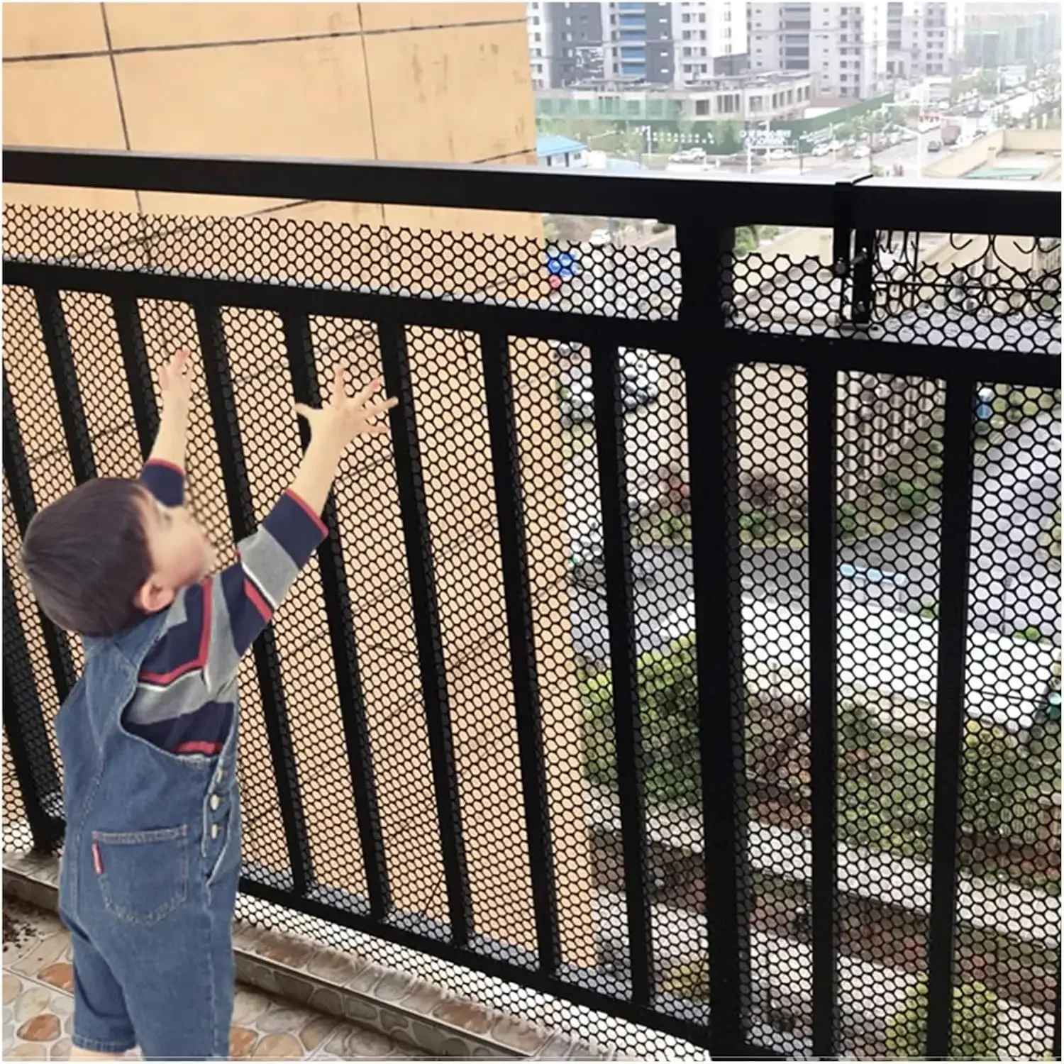 Balcony Lofts Terrace Rail Netting for Kids, Cuttable Black Plastic Poultry Chicken Wire Fencing Net, Hexagonal Design Garden De