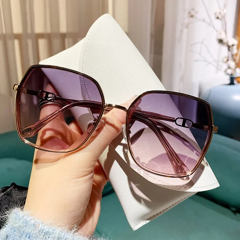 

2025 New! Trendy Women's Sunglasses - Brown, Advanced Sense, Polarized for Driving & UV Protection Sunglasses Motocross