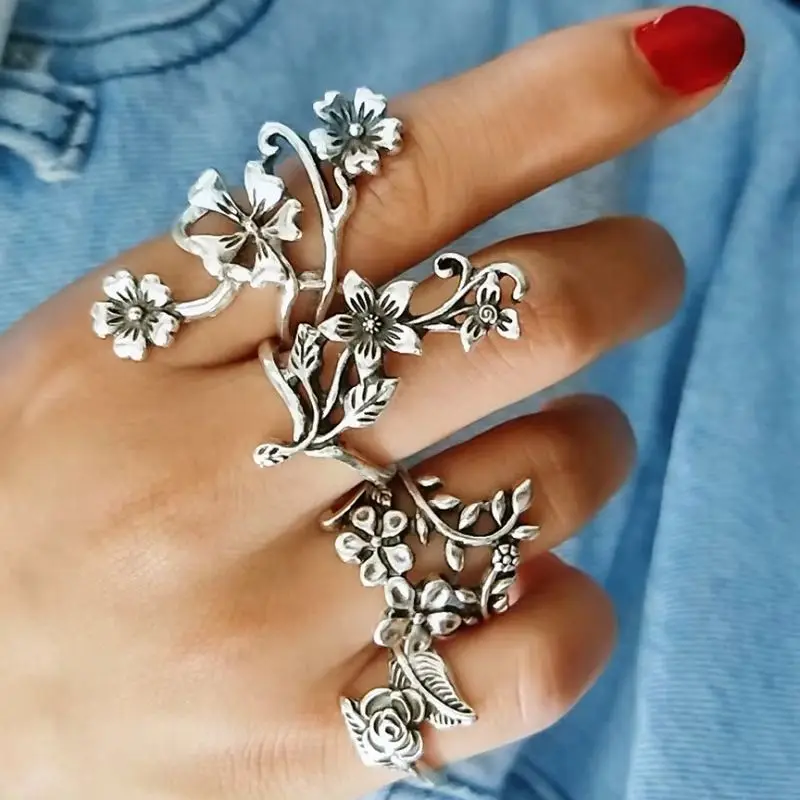 4pcs/lot Antique Silver Color Women's Rings Vines Leaves Flowers Shape Vintage Fingers Accessories Bohemian Rings Set for Female