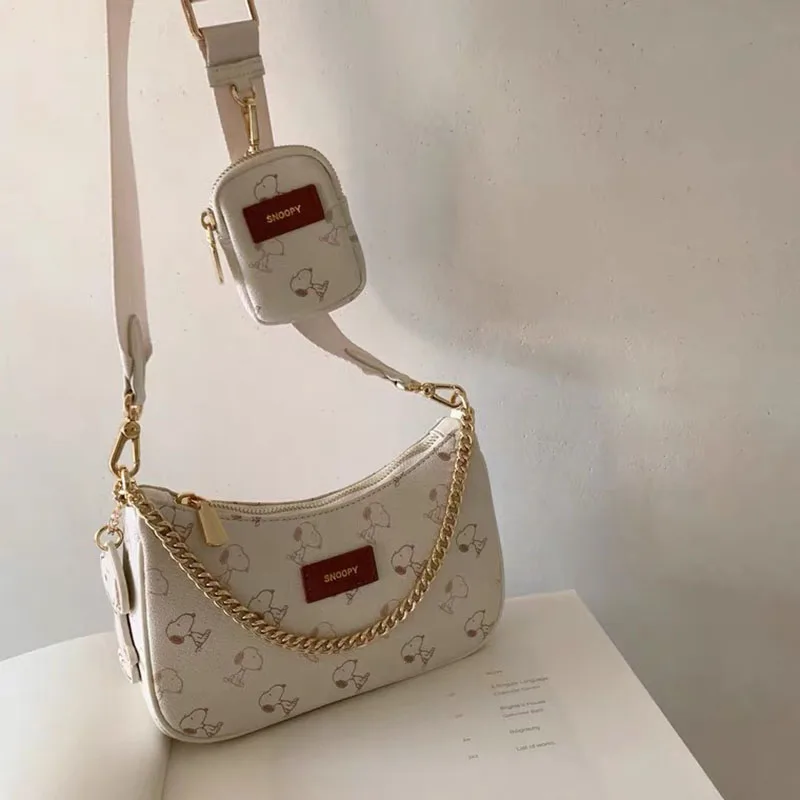 MINISO Snoopy Shoulder Bag Cartoon Printed Shoulder Underarm Bag Fashion Women's Crossbody Bag Handbag Chain Bag