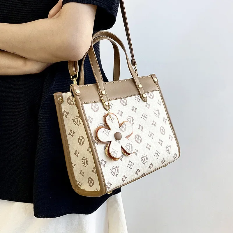 

2025 New Trend Women's Tote - High-End, Retro Letter Printing, Shoulder Bag Luxury Designer Handbag