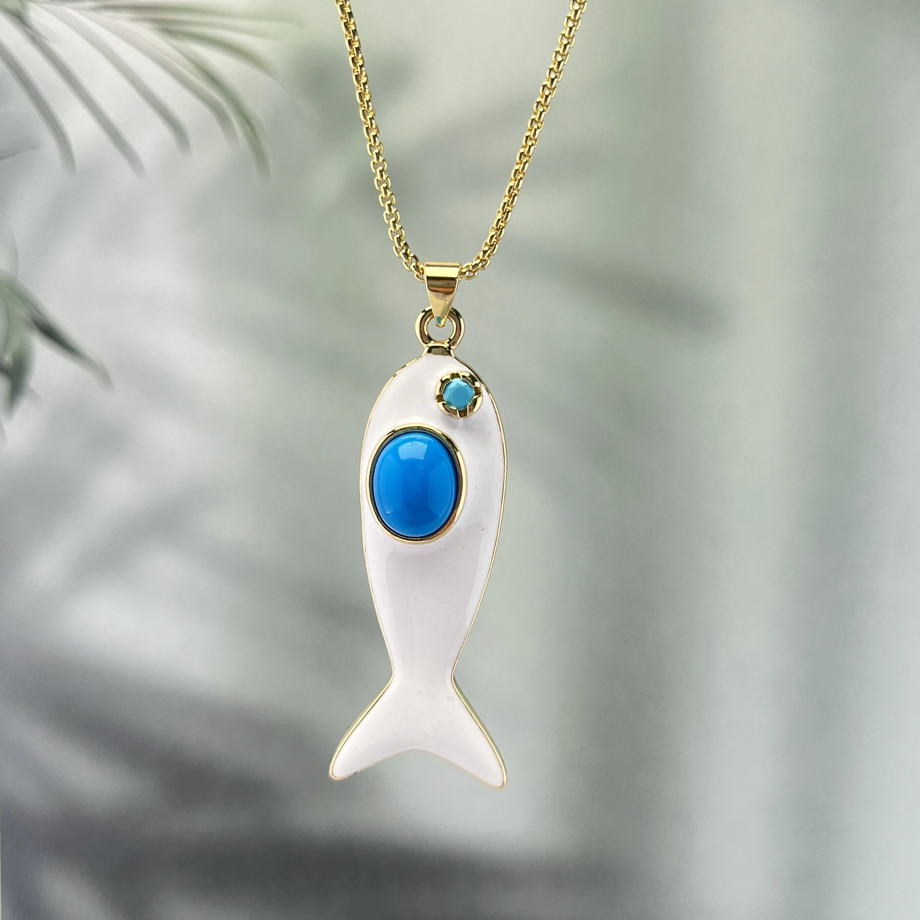 2026 Colorful Enamel Enchanting Golden Ocean Fish Pendant Necklace Jewelry Stylish Unique Marine Accent Seaside Keepsake
