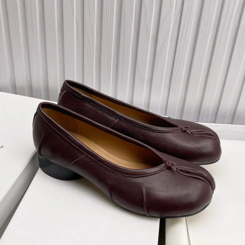 جودة عالية أزياء مطوي مصمم سبليت تو المرأة الراحة جلد طبيعي الباليه راقصة الباليه عارضة تابي أحذية خفيفة بدون كعب #2