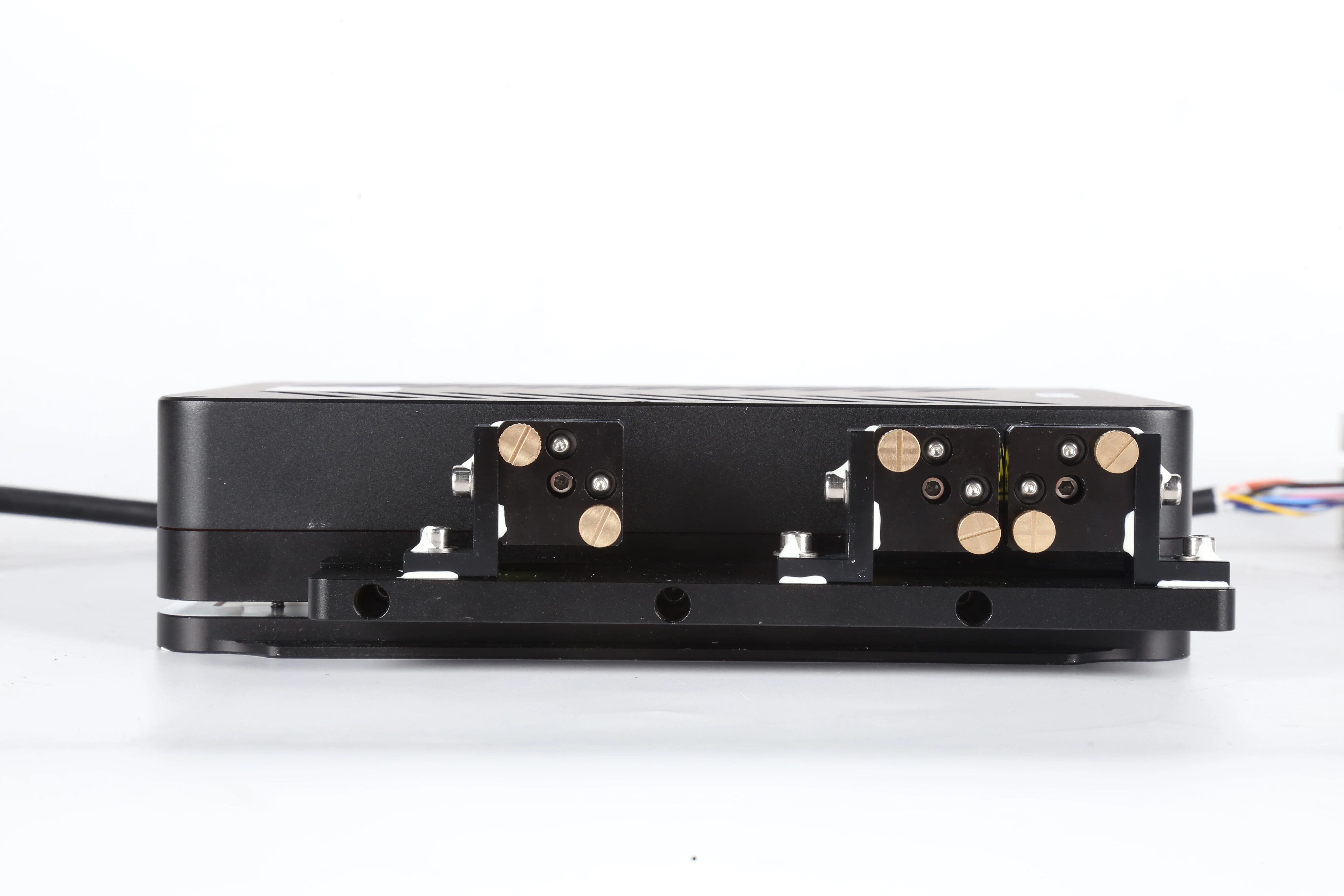 Modul Laser RGB 30W Dirancang Pabrik OPT dengan Kalibrasi Mudah Dudukan 3D R/G/B/ Dichroic