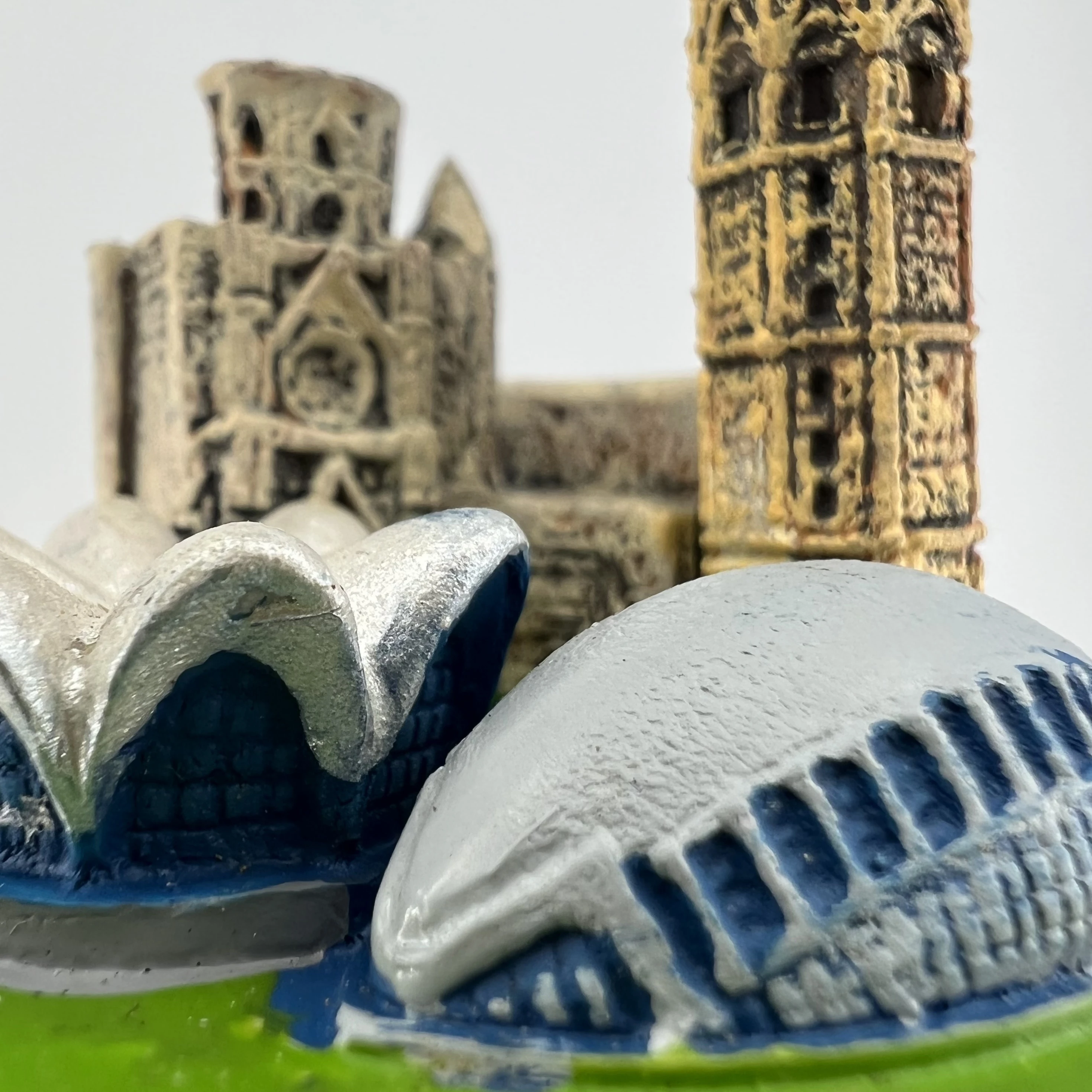 Spain Valencia Cathedral Valencia\'s Aquarium City of Arts and Sciences Ornament Stereo Resin Room Desktop Decoration Handicraft