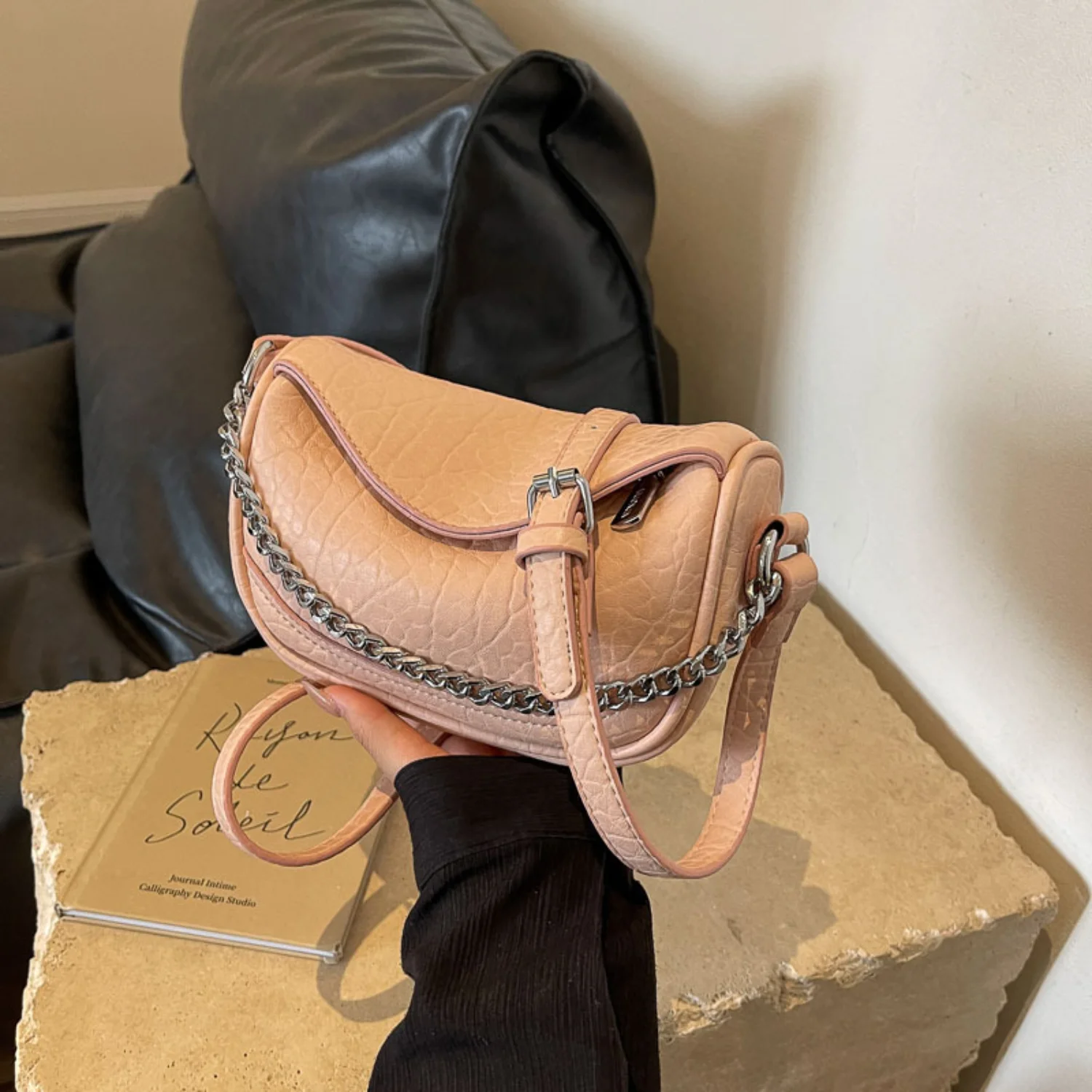 Fashionable Chain Crossbody Bag for Women - Stylish Shoulder Purse, Versatile PU Leather Dumpling Bag
