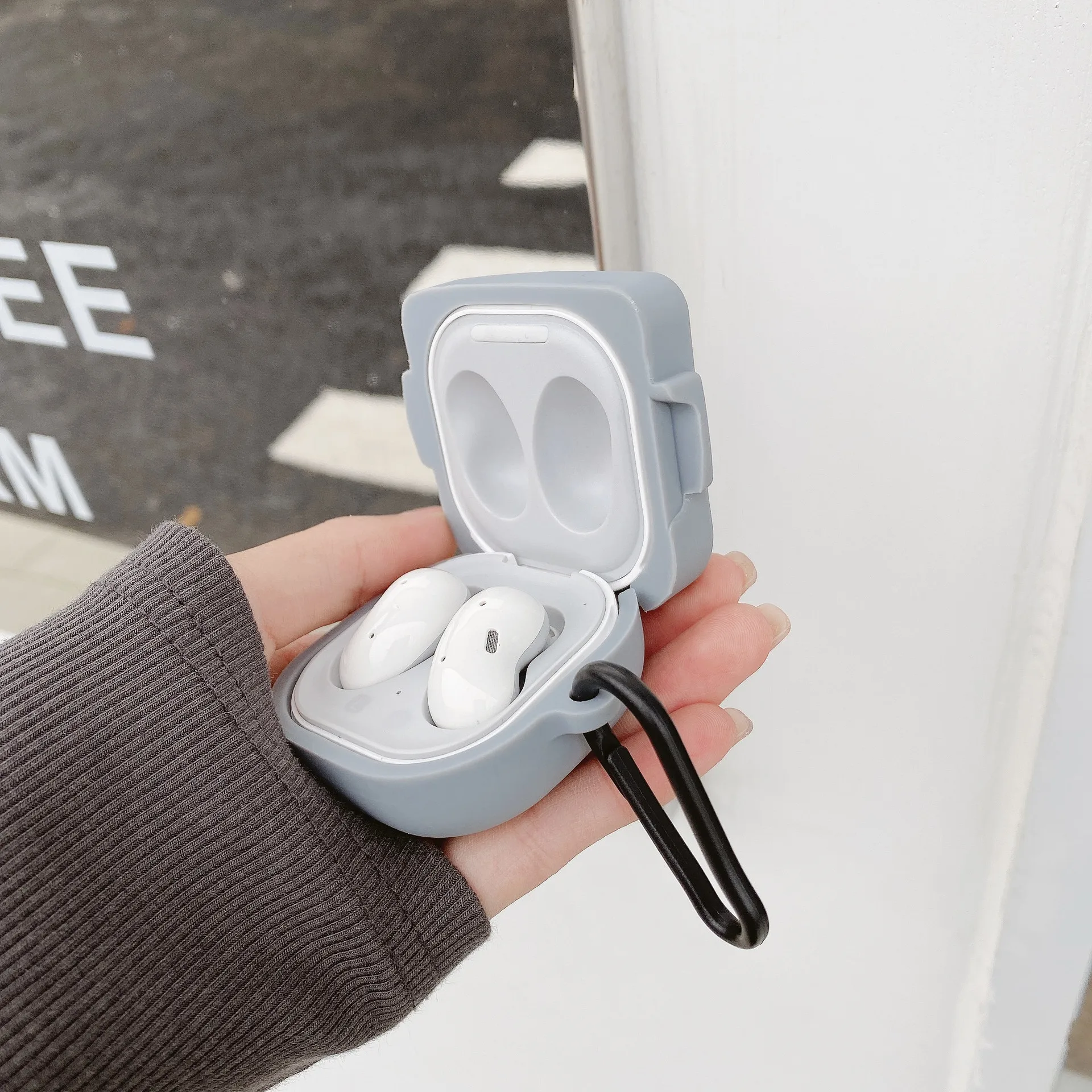 Cartoon Case for Samsung Galaxy Buds Live/Buds 2/Buds 2 Pro/Buds Pro Anime Silicone buds2 Protector Cover For Samsung Buds 2 pro