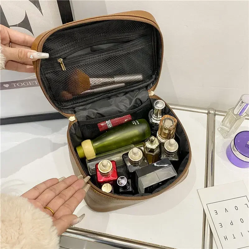 Cosmetic Bag Toiletry Storage Waterproof and Dirt-resistant Short Trip Out Handheld Makeup Storage Bag
