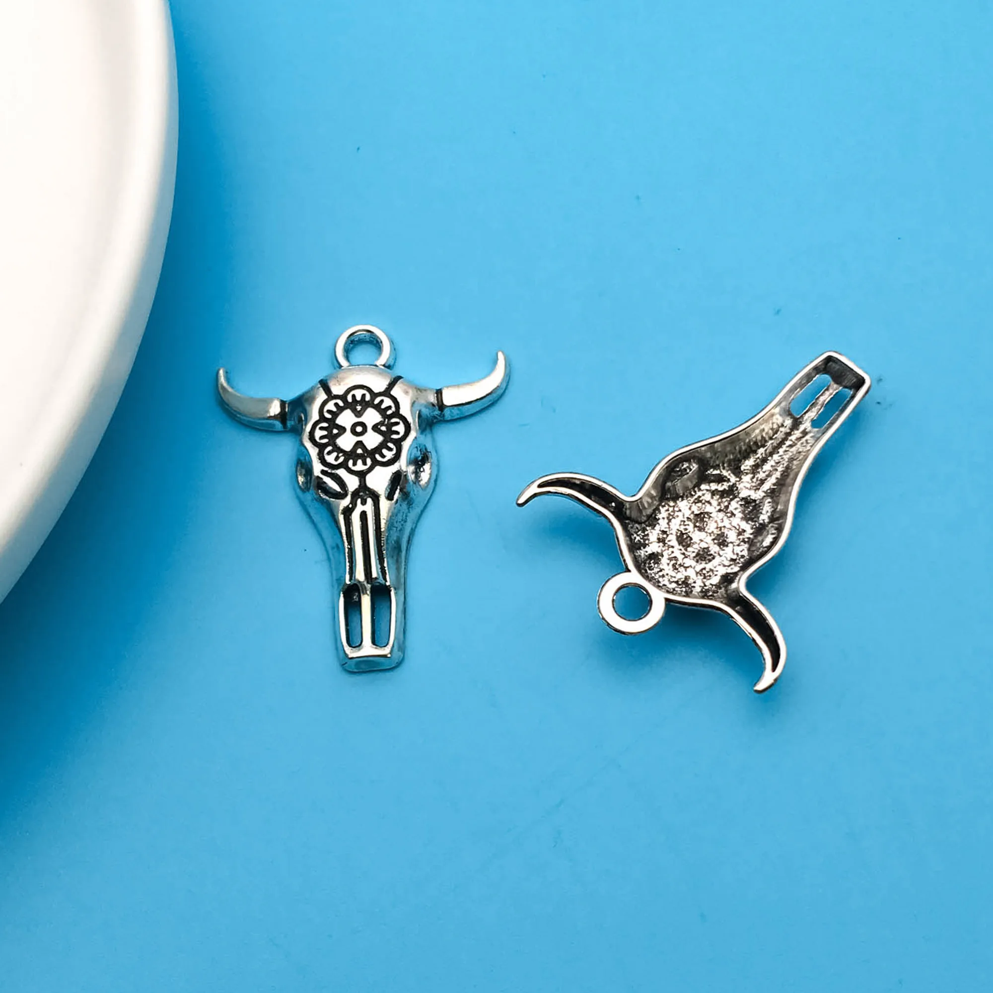 10pcs Antique Silvery Eid Al-Adha Bull Head Horn Charm Alloy Cartoon Animal Pendants For DIY Jewelry Making Crafting Accessory