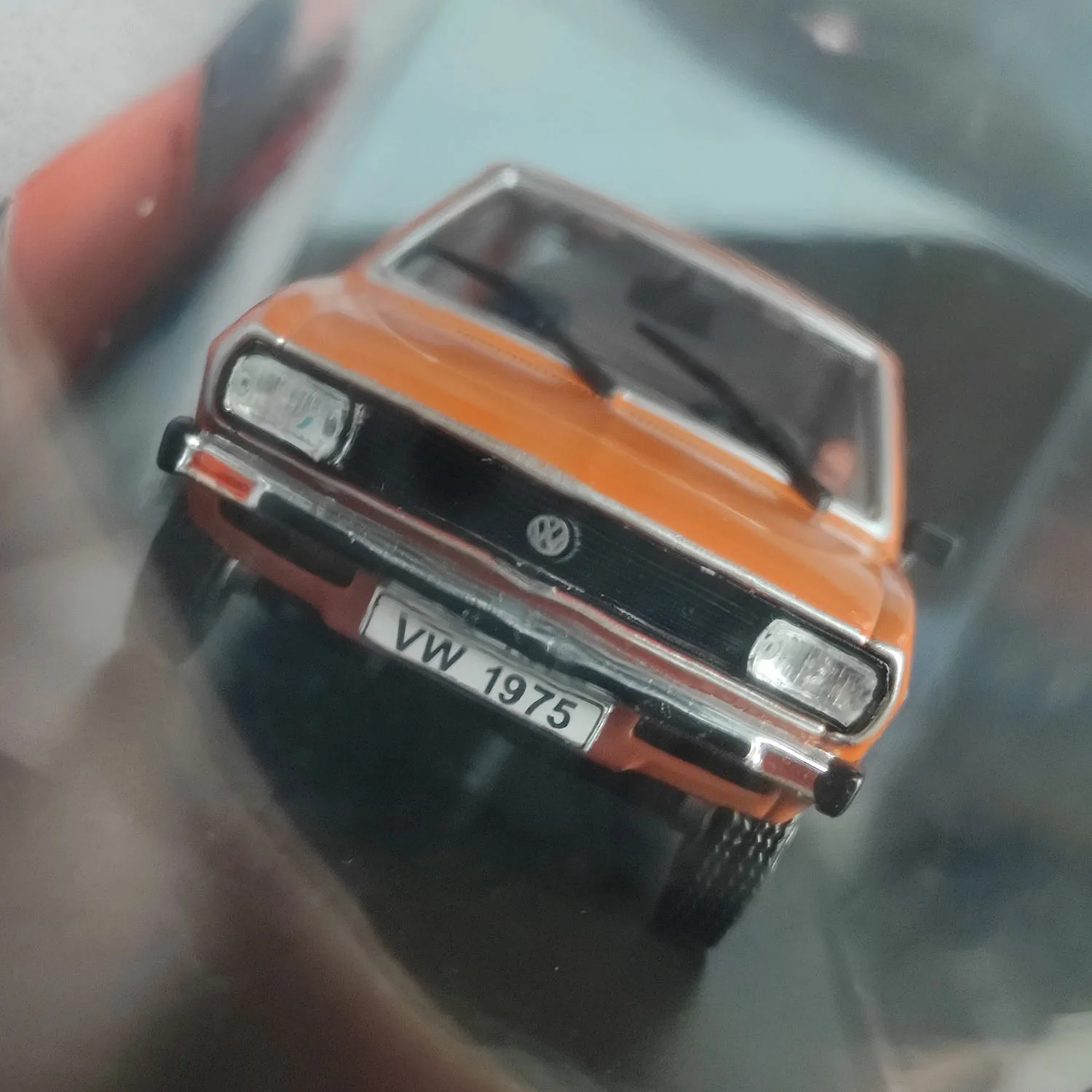 Diecast 1:43 Scale IXO VW Passat B1 1975 Alloy Car Model