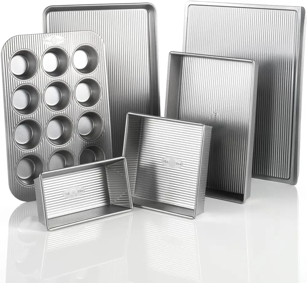 

6-Piece Nonstick Bakeware Set with Cookie Sheet, Cake Pans, Muffin Pan for Even Baking